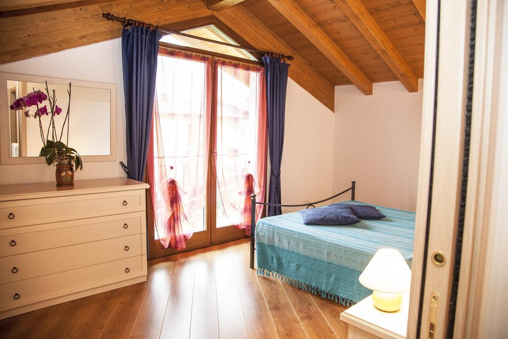 Appartamento Casa Sole Vercana Camera foto